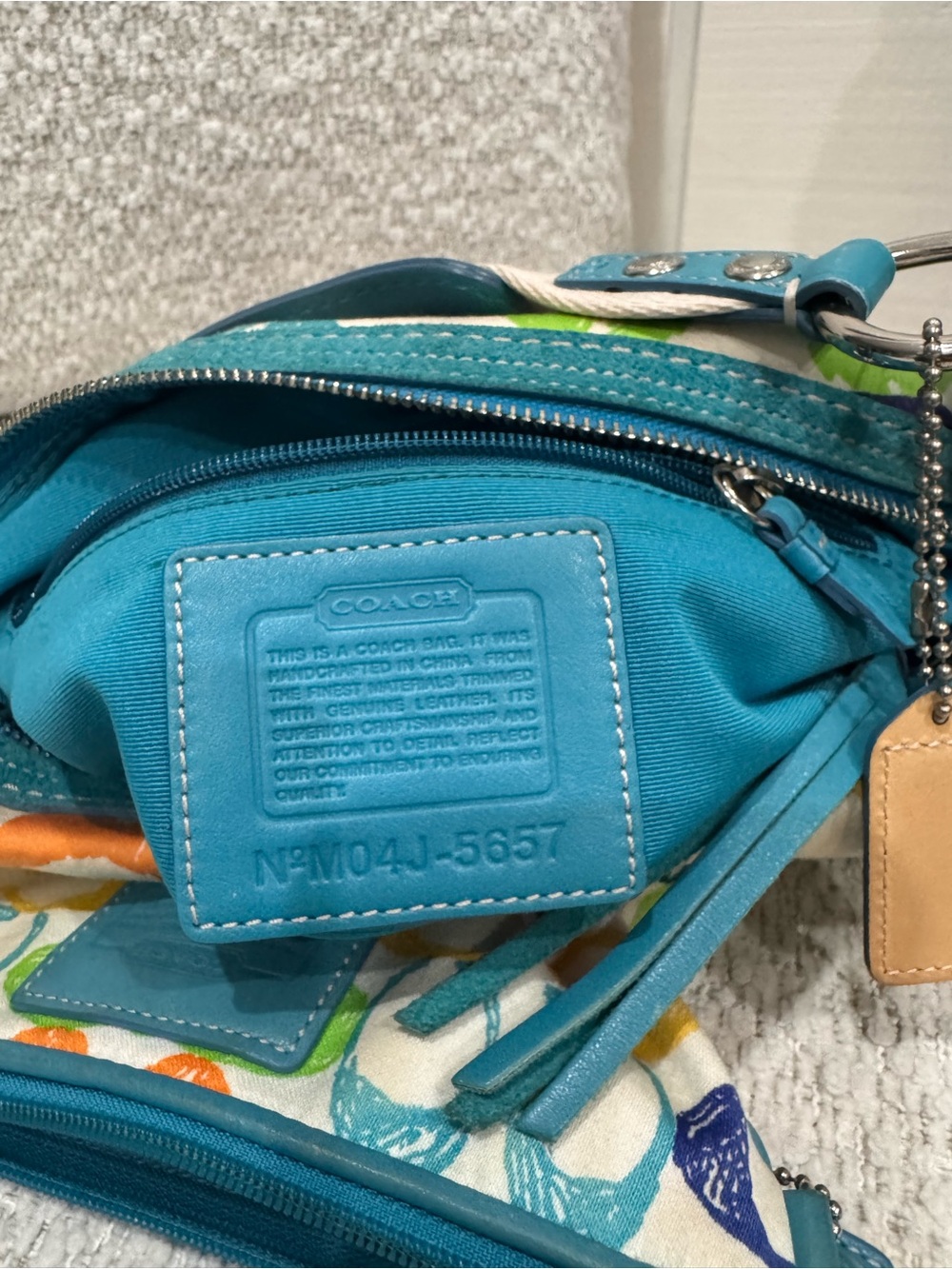 vintage Coach Hamptons Weekend Scribble Hobo Bag w/ matching wristlet - Picture 7 of 8